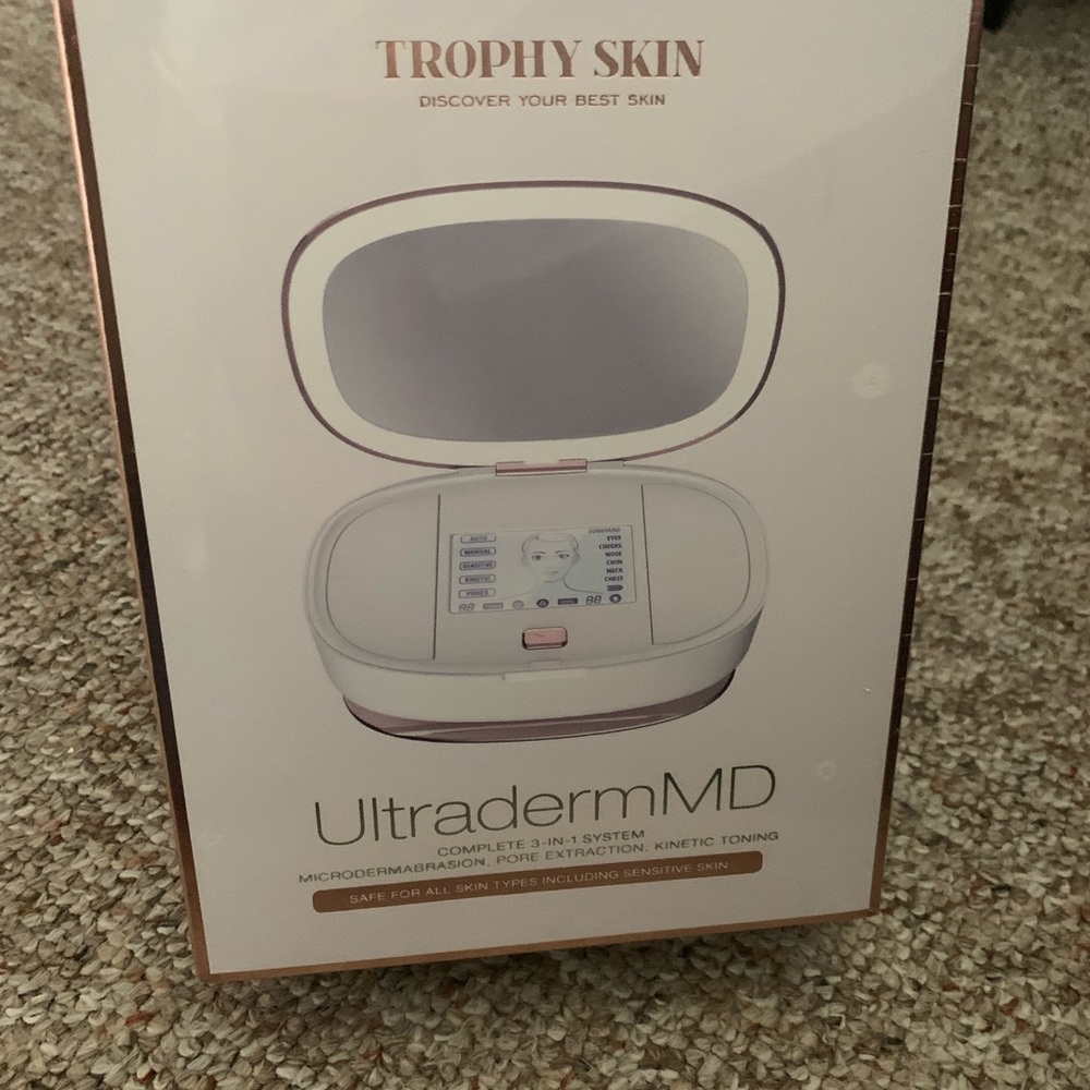 Trophy Skin UltradermMD Skincare Device
